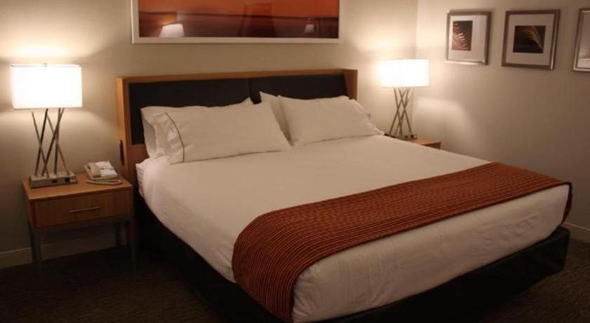 Holiday Inn Express Munising-Lakeview Hotel By Ihg Εξωτερικό φωτογραφία