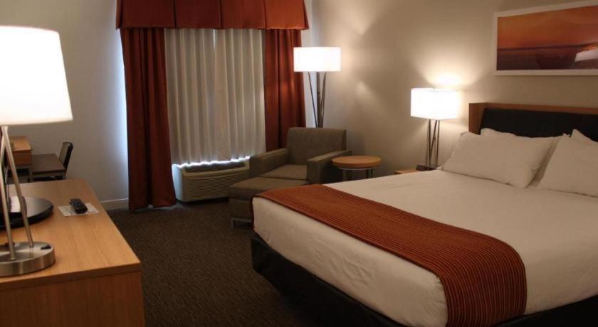Holiday Inn Express Munising-Lakeview Hotel By Ihg Εξωτερικό φωτογραφία