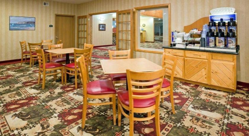 Holiday Inn Express Munising-Lakeview Hotel By Ihg Εξωτερικό φωτογραφία