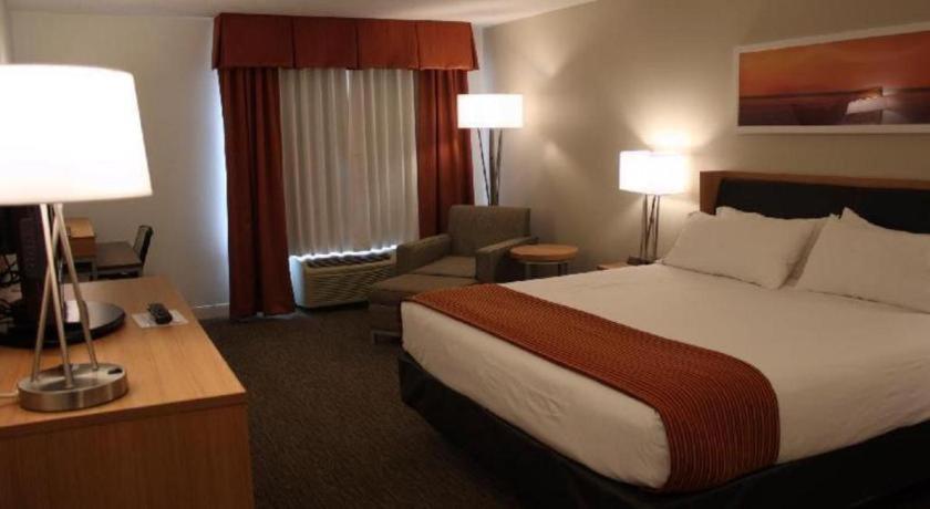 Holiday Inn Express Munising-Lakeview Hotel By Ihg Εξωτερικό φωτογραφία