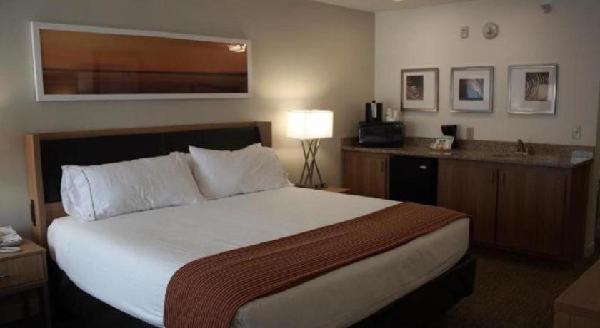 Holiday Inn Express Munising-Lakeview Hotel By Ihg Εξωτερικό φωτογραφία