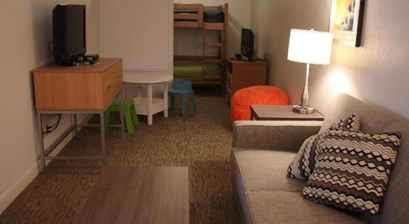 Holiday Inn Express Munising-Lakeview Hotel By Ihg Εξωτερικό φωτογραφία