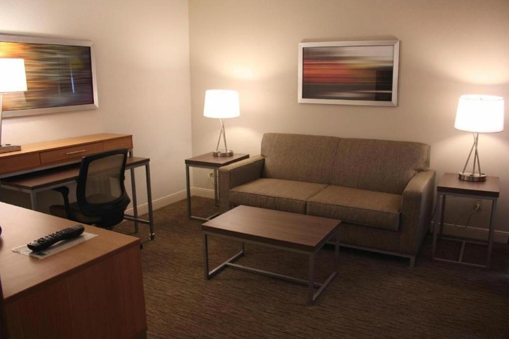 Holiday Inn Express Munising-Lakeview Hotel By Ihg Εξωτερικό φωτογραφία